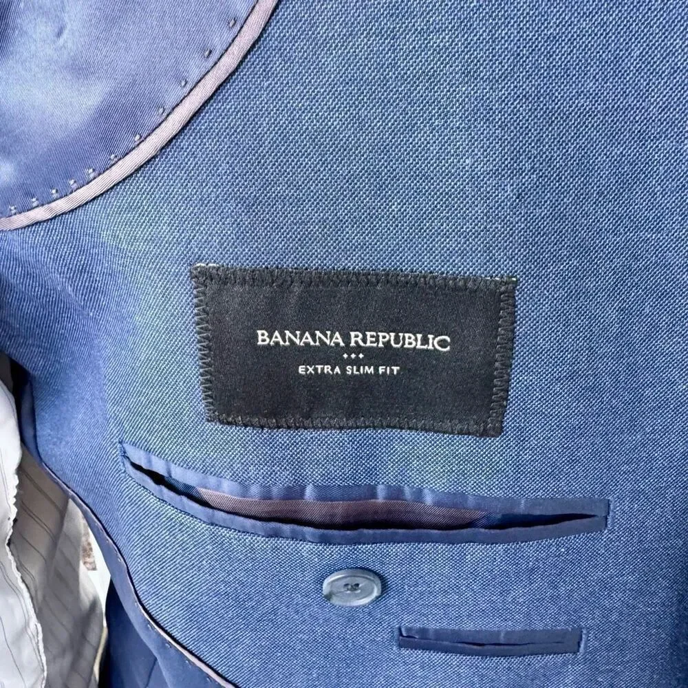 Banana Republic Medium Blue Wool 2 Piece Suit.  Marzotto fabric
